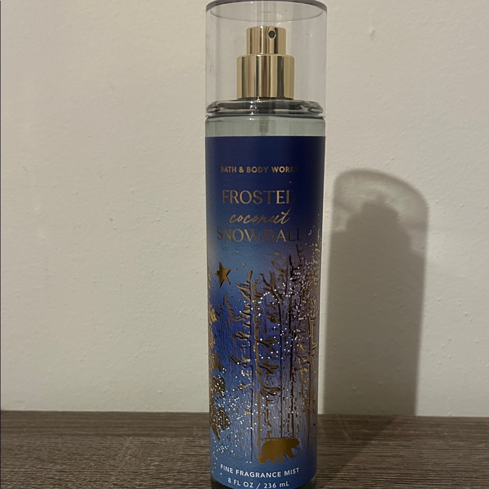 Bath & Body Works Frosted Coconut Snowball Fragrance Mist